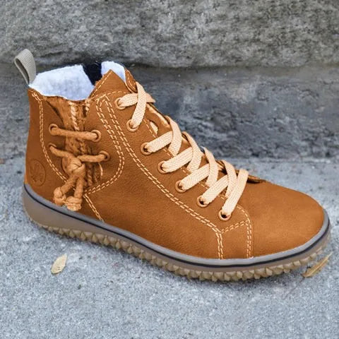 Julia – Stilfulla boots för varje säsong